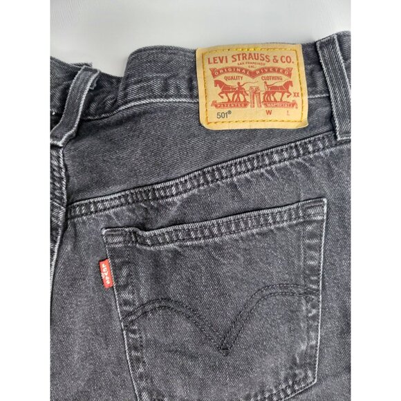 Levis 501 Gray Denim Cut-Off Shorts W29 Distressed Frayed Hem - Picture 6 of 9